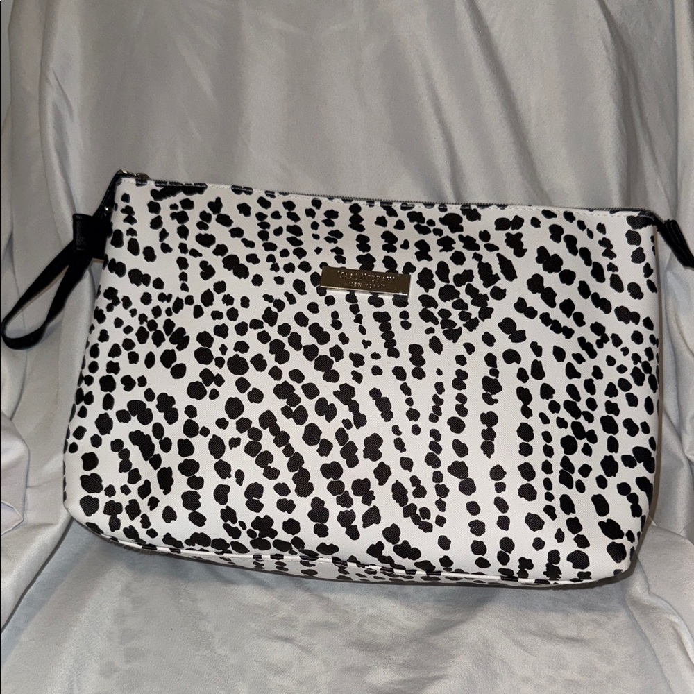 Isaac Mizrahi Monochrome Patterned Clutch